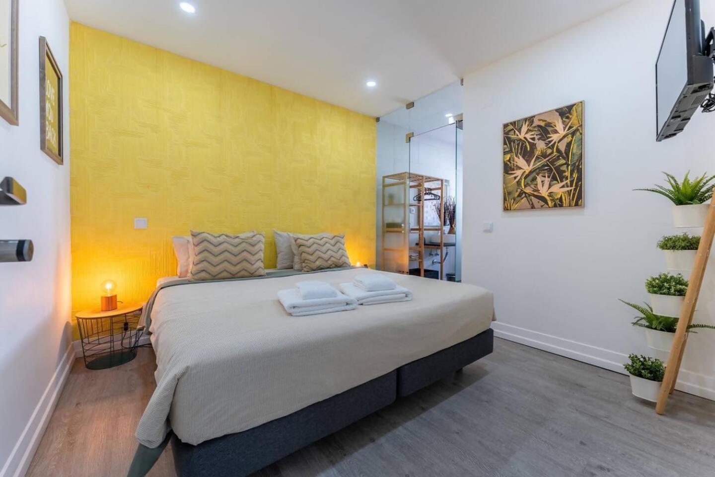 Malpique Heated Pool & Jacuzzi Guest House *