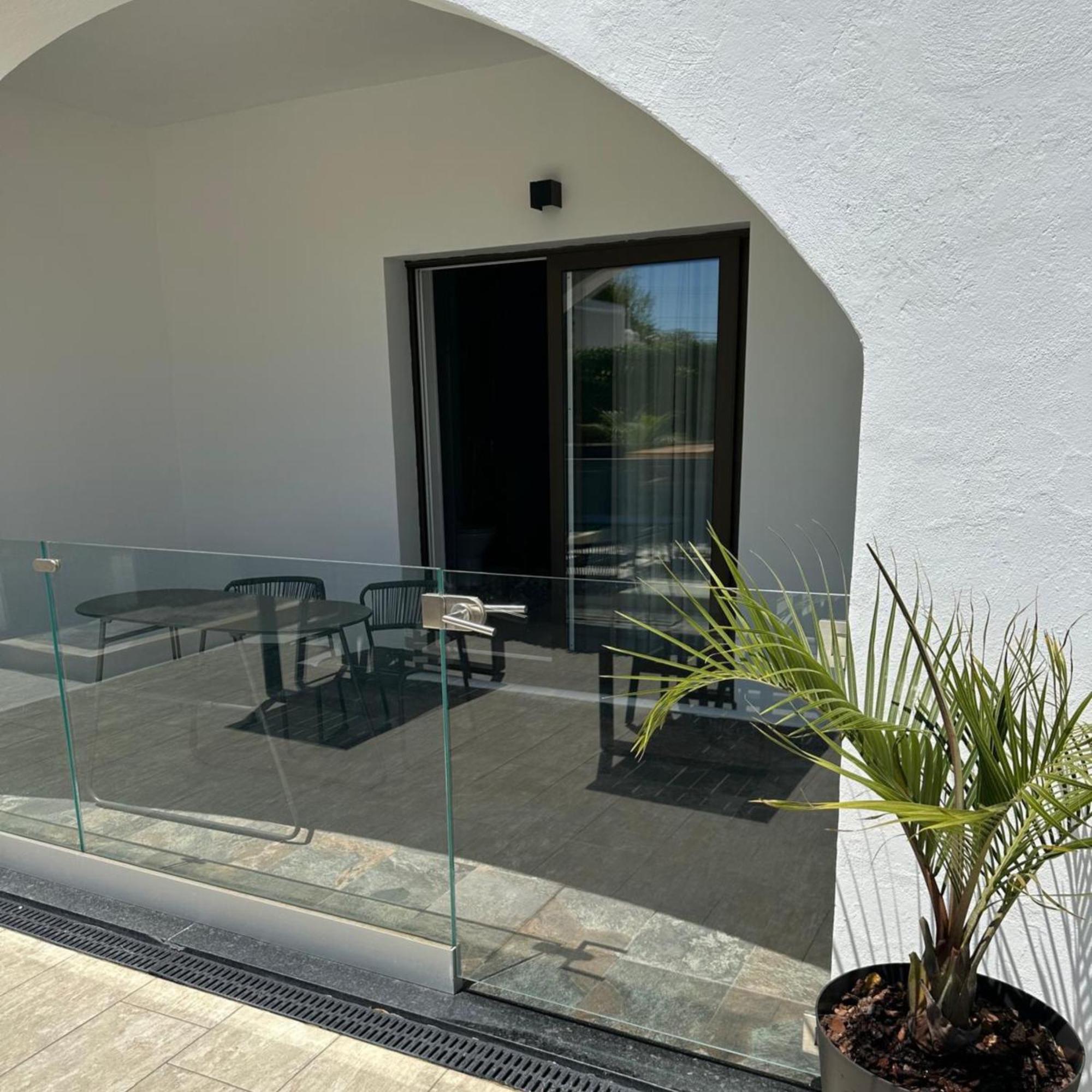 Homestay Malpique Heated Pool & Jacuzzi Guest House