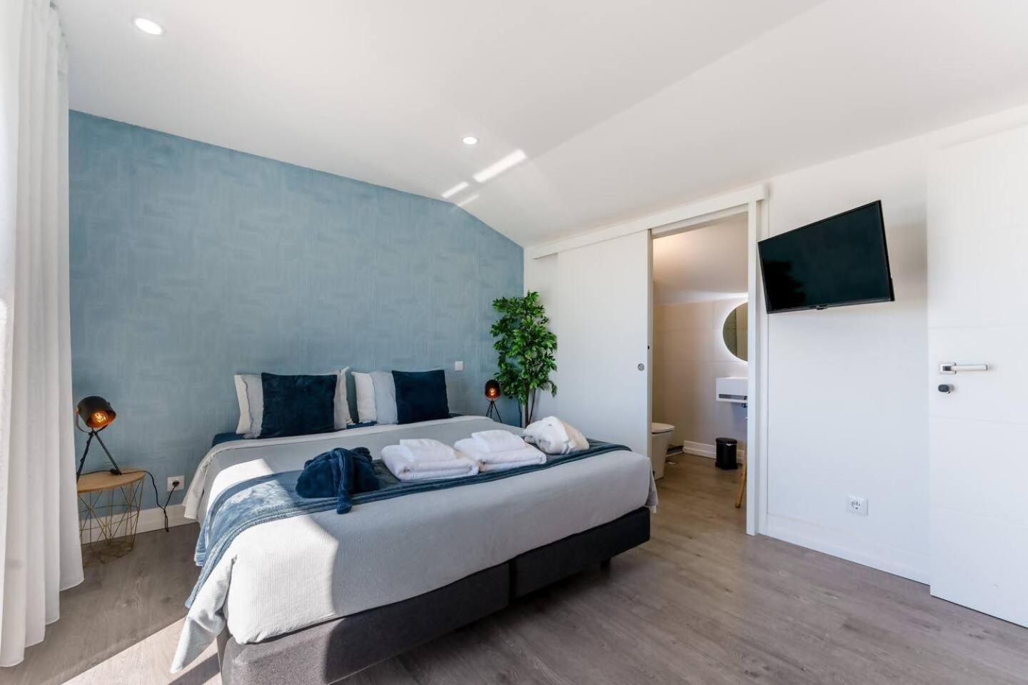 Malpique Heated Pool & Jacuzzi Guest House Homestay