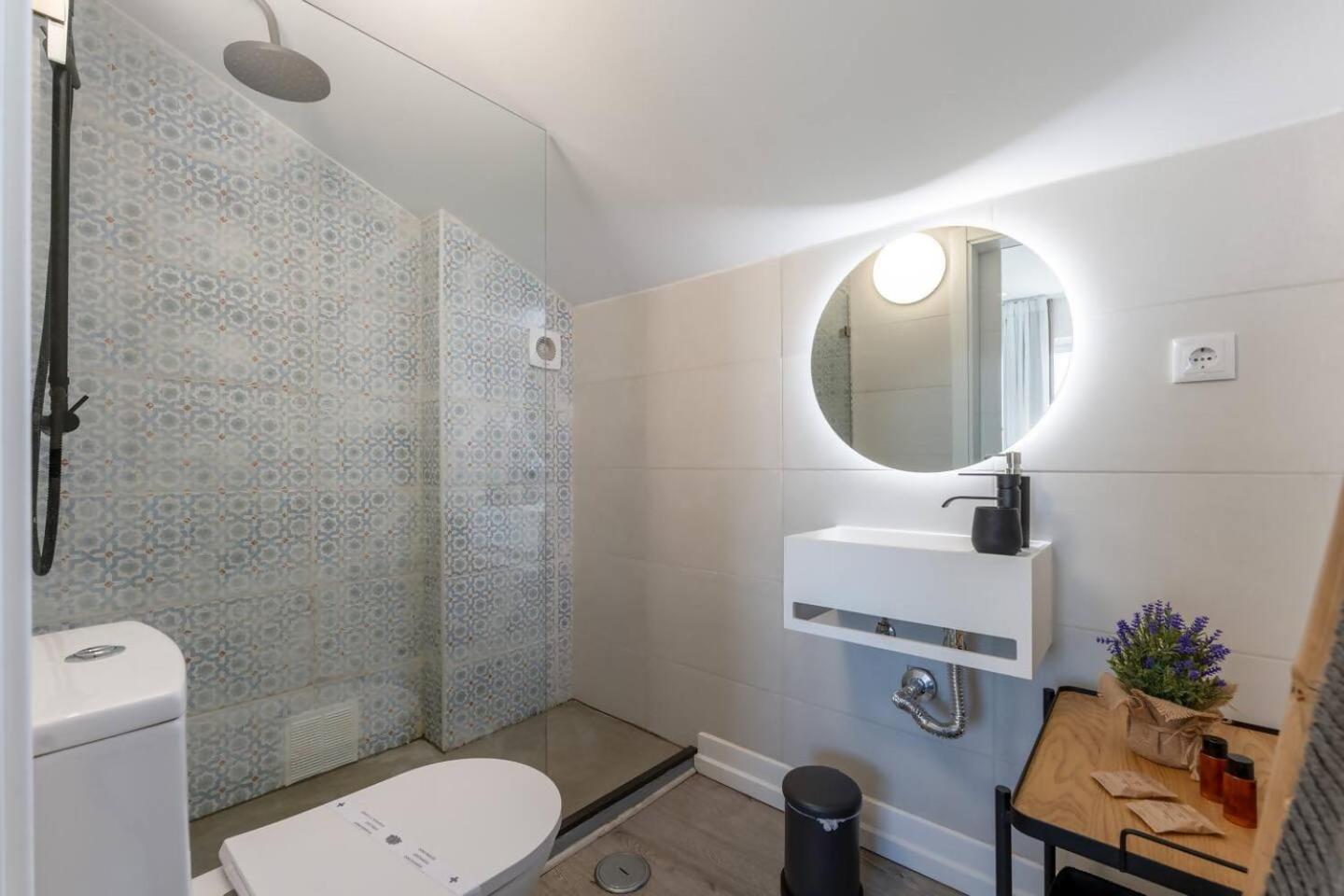 Malpique Heated Pool & Jacuzzi Guest House Homestay