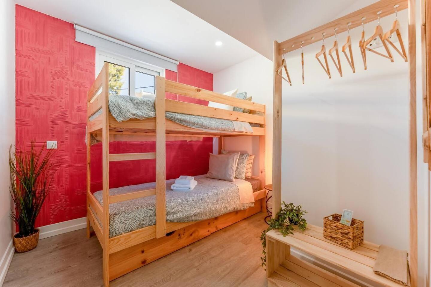 Homestay Malpique Heated Pool & Jacuzzi Guest House *